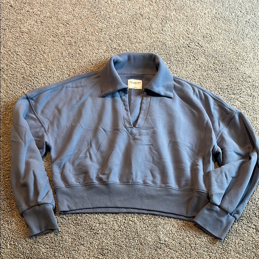 Abercrombie & Fitch Sweatshirt EUC